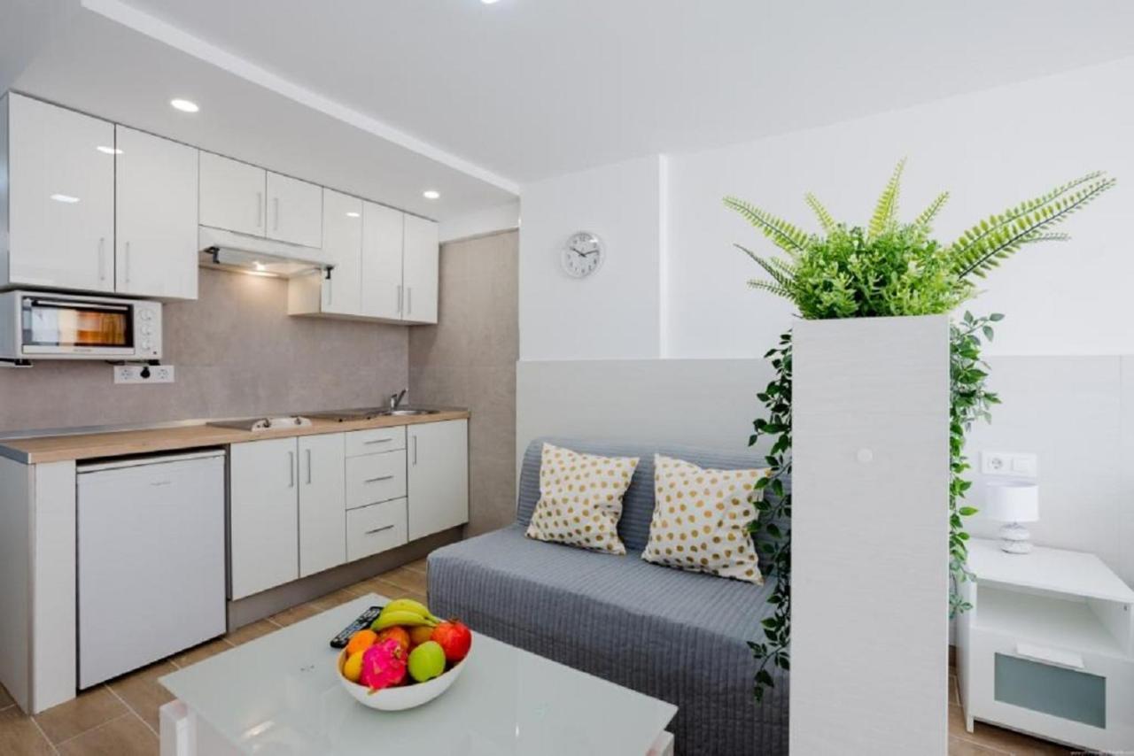 319 Modern Accommodation,Sea View, Wi Fi And Pool Playa de las Americas  Exterior foto
